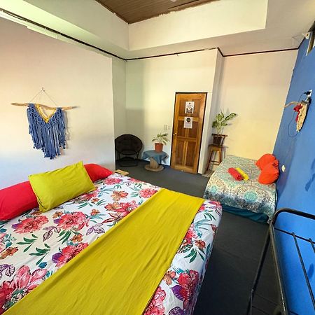 Passifloras Hostel ケポス エクステリア 写真