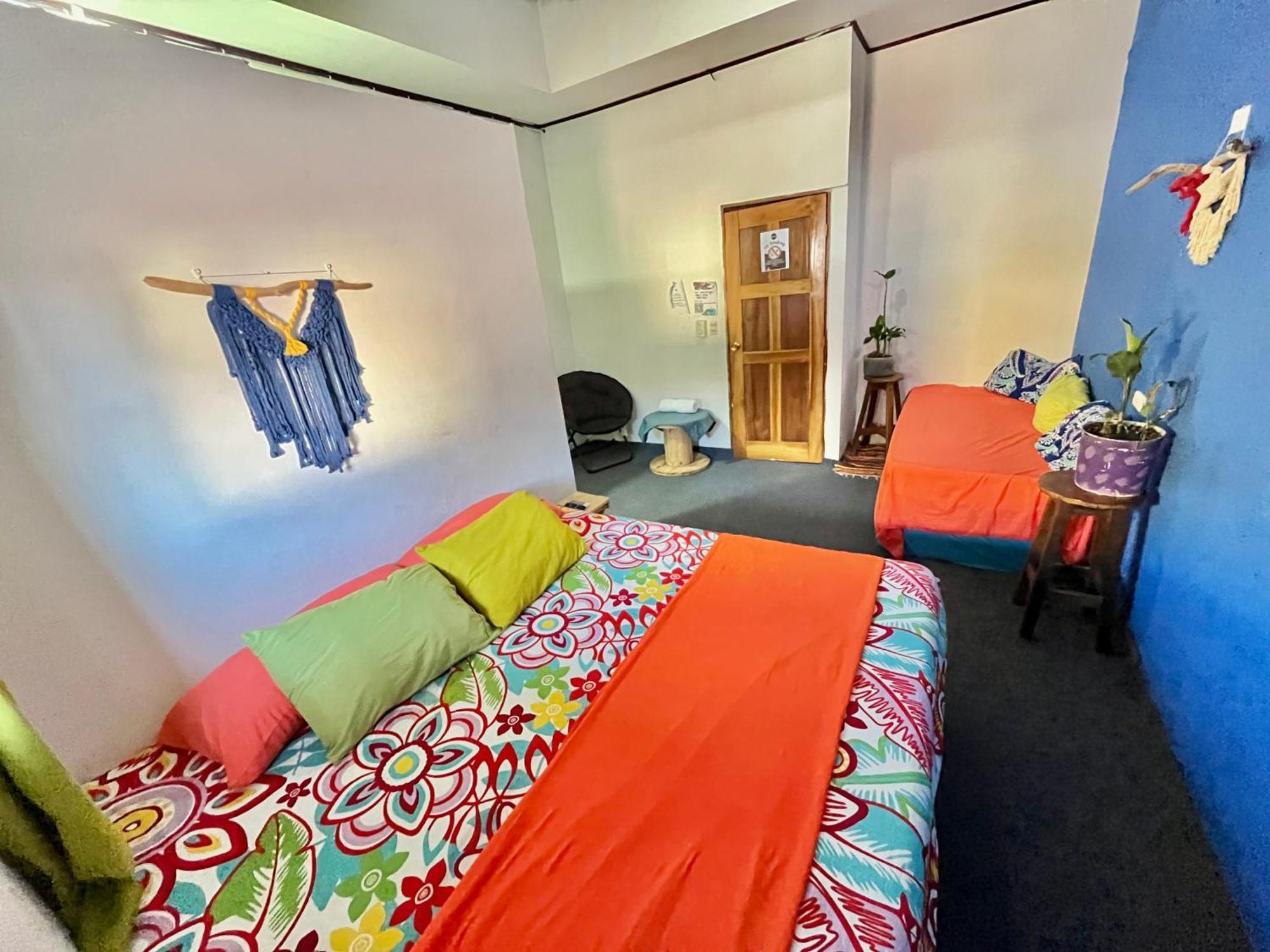 Passifloras Hostel ケポス エクステリア 写真
