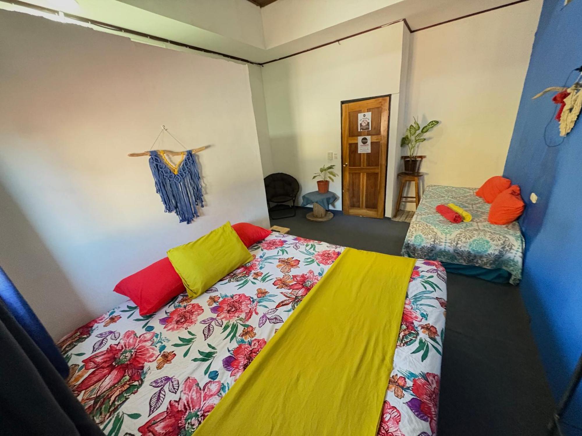 Passifloras Hostel ケポス エクステリア 写真